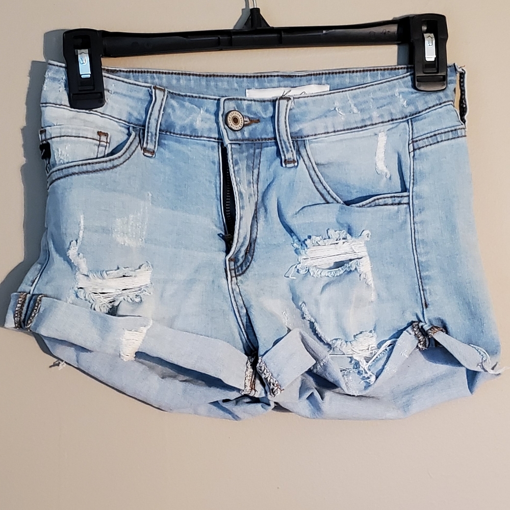 EUC Kancan Distressed Jean Short Size 3/25